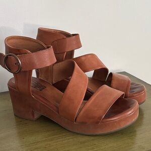 Miz Mooz Women's Brown Platform Sandals